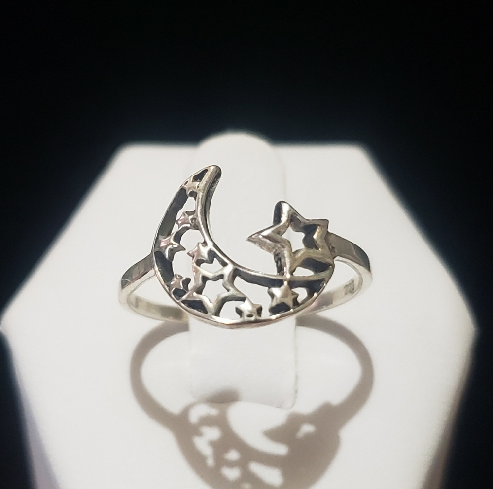 Moon & Star Ring ~ 925 Sterling Silver